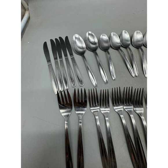 34-Piece Flatware serving Set forks spoons butter knifes dinning elegant READ - Picture 5 of 9